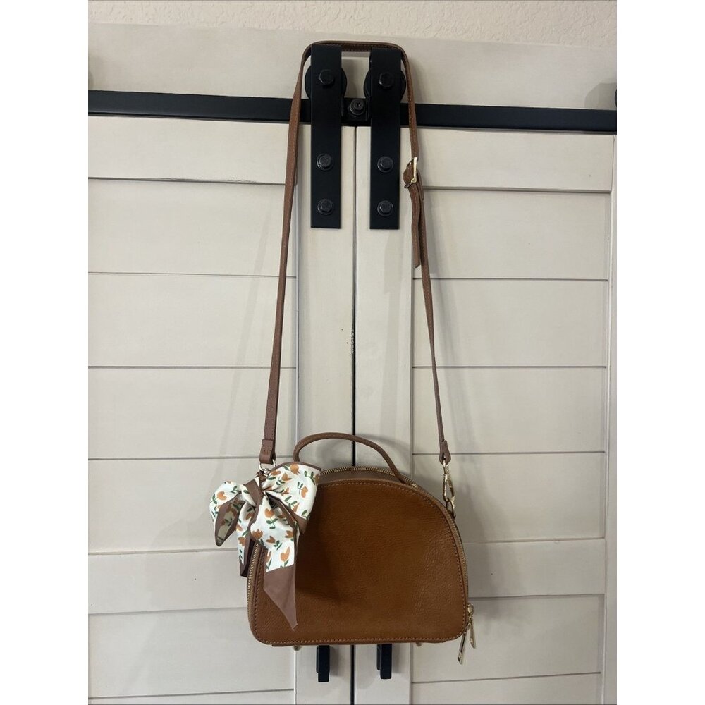 DIVINA FIRENZE Made In Italy-Small Brown Leather Crossbody-Gold Tone Hardware